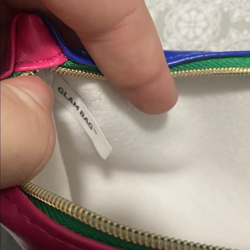 Ipsy Vibrant Pink Cosmetic Bag - Picture 5 of 6